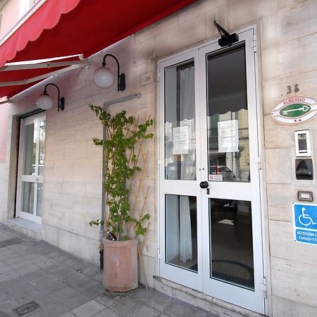 Hotel Luana Виареджо Екстериор снимка