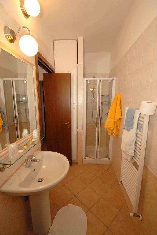 Hotel Luana Виареджо Стая снимка