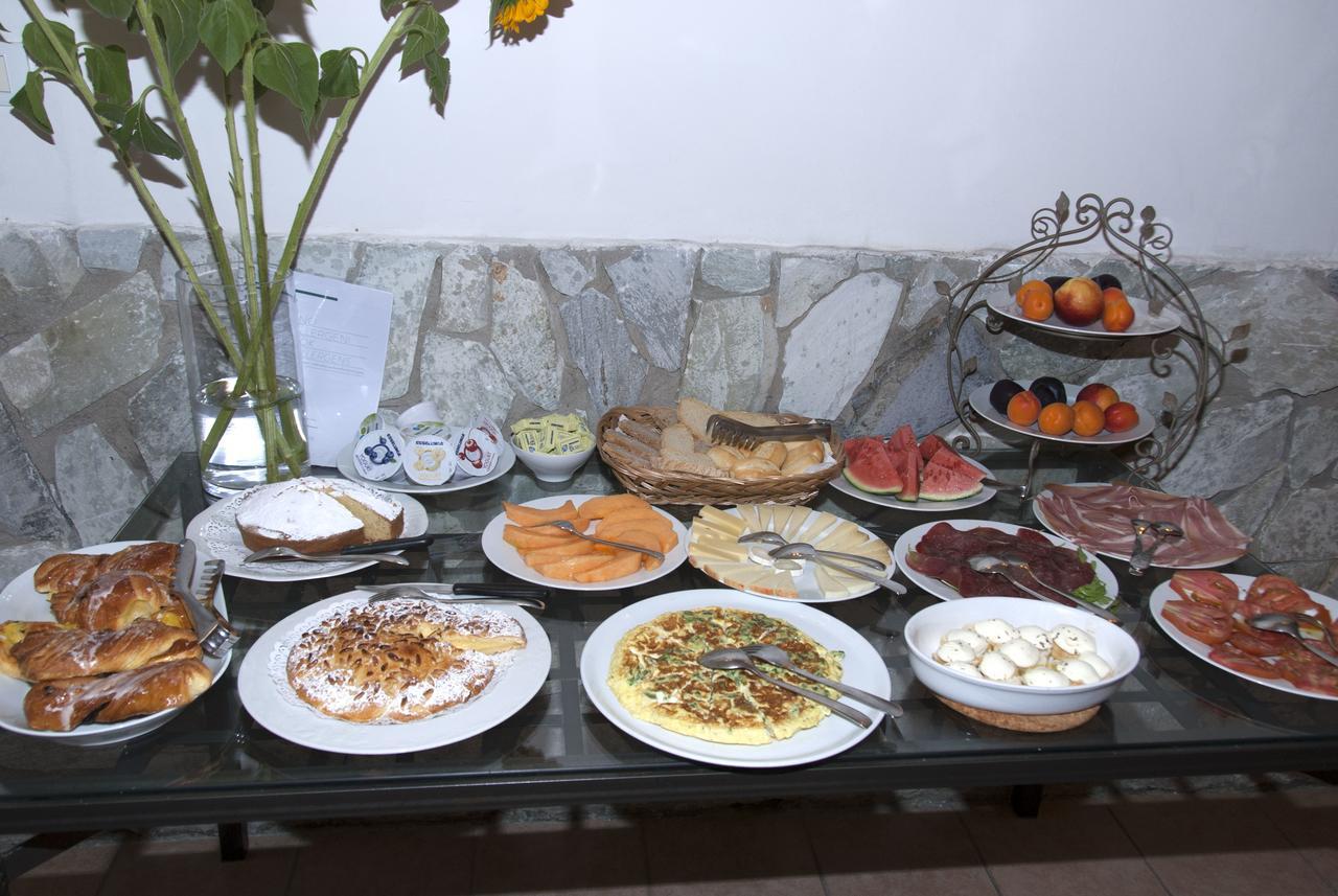 Hotel Luana Виареджо Екстериор снимка